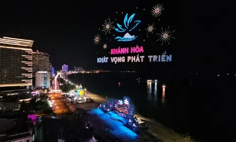 Lễ hội Vịnh ánh sáng quốc tế Nha Trang 2024 – L ễ hội trình diễn drone lớn nhất Đông Nam Á